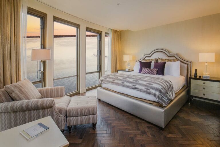 Beautiful Hotel Room with Amazing Lake View at Sunset